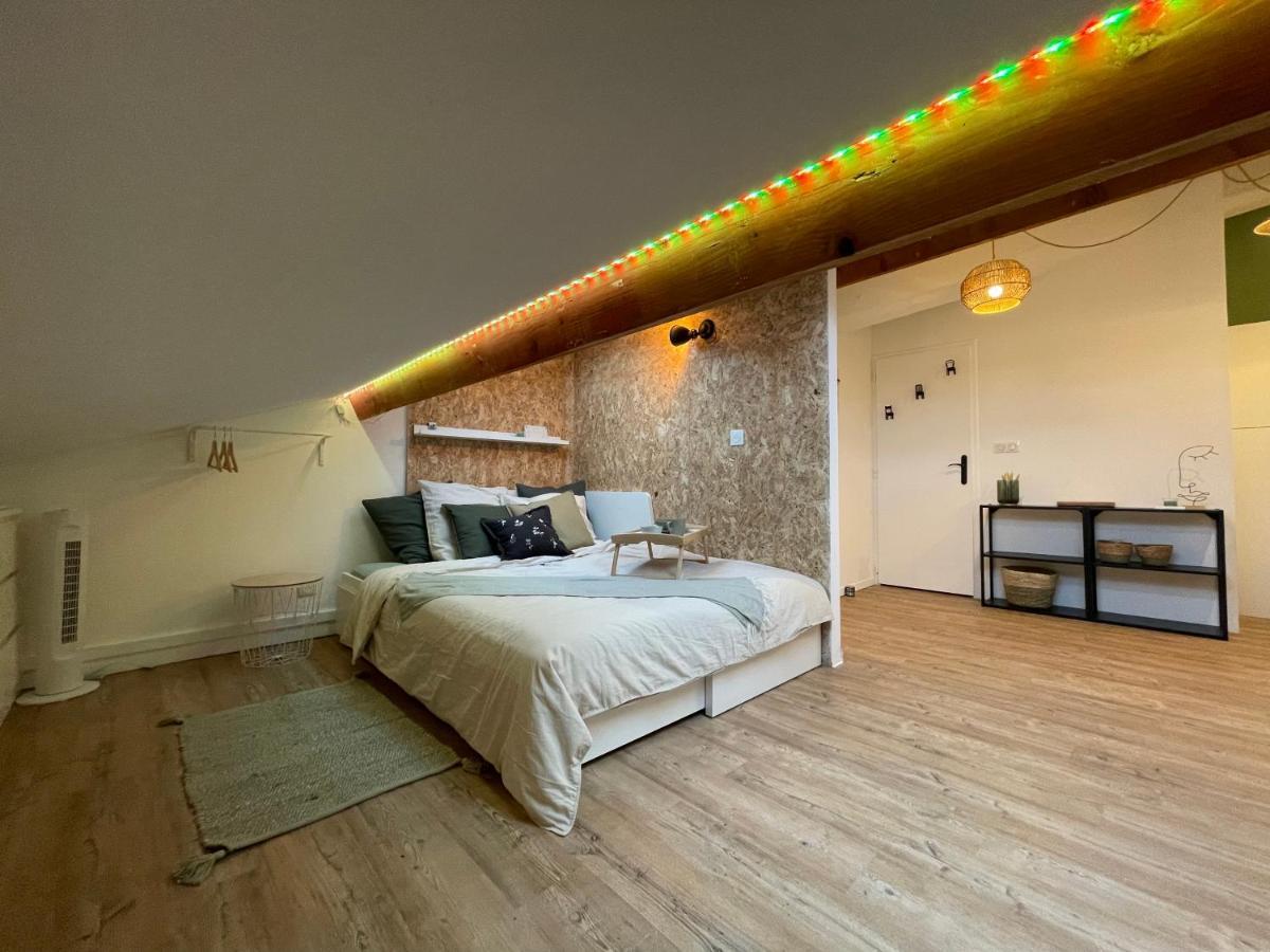 Chaleureux Studio Mansarde - Coeur De Ville De Сет Экстерьер фото